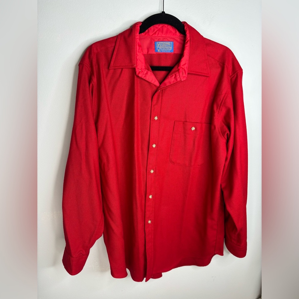 Pendleton vintage Men's Red Casual Button Down wool Shirt size large elbow patch